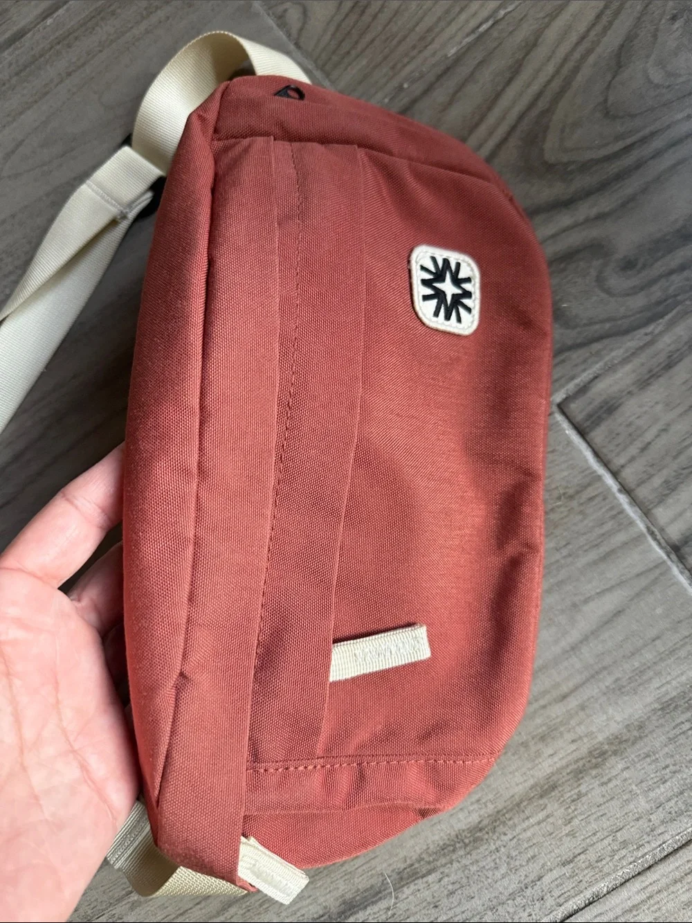 Crossbody Louie Sling